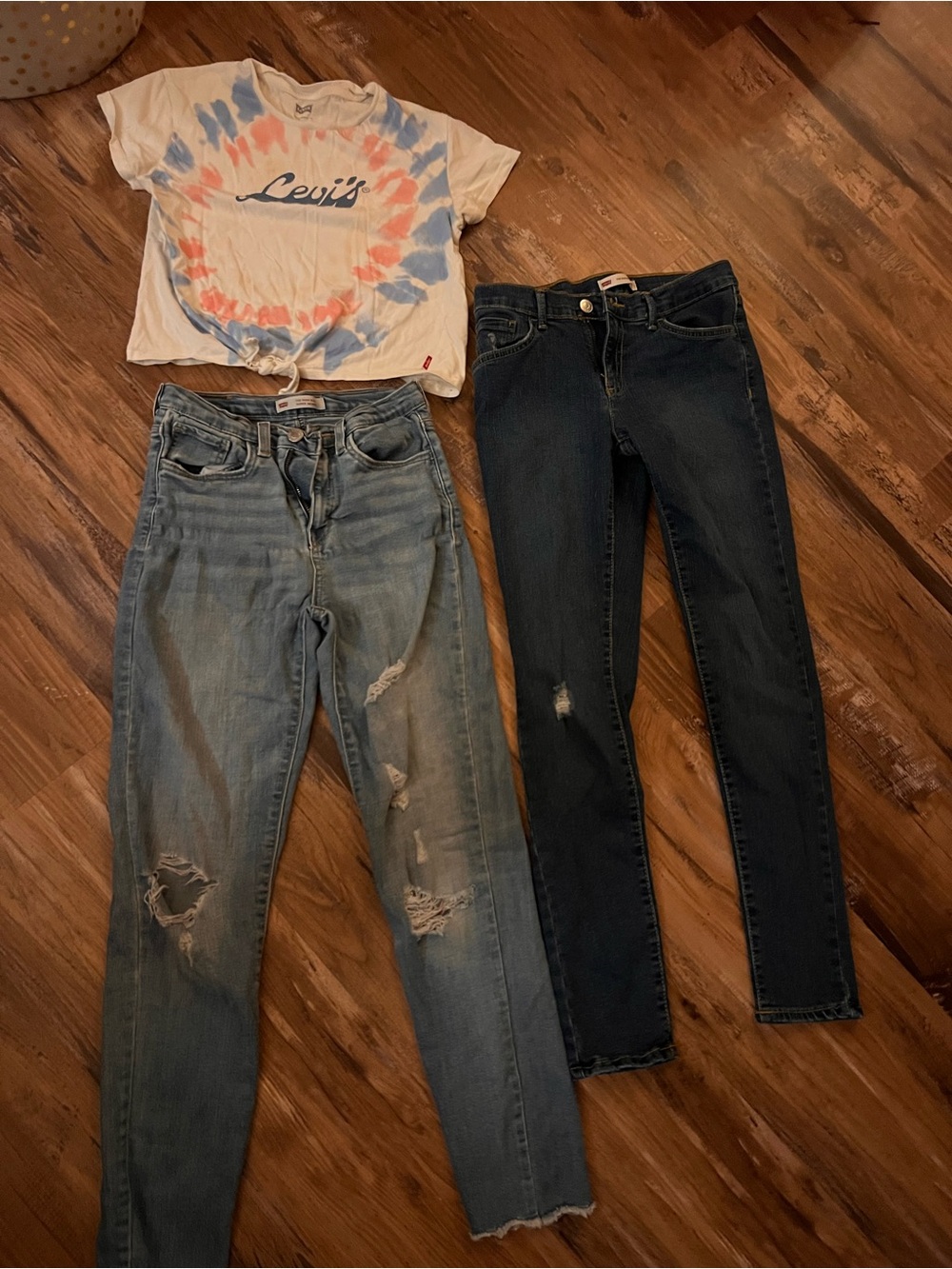 Levi's Bundle Girls 10-12yr 2 pair blue jeans and logo cotton tshirt
